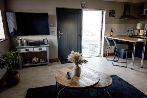 Noel's Place - image 9