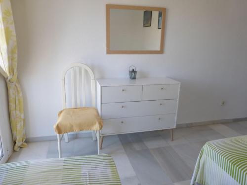 Nice 2 bedroom apartment - image 2