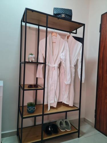 Hana's Apartment - image 5