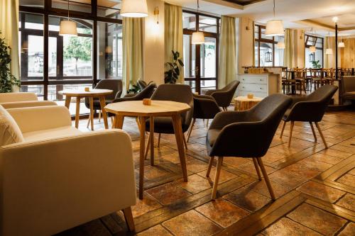 Hotel Gendorf - image 11