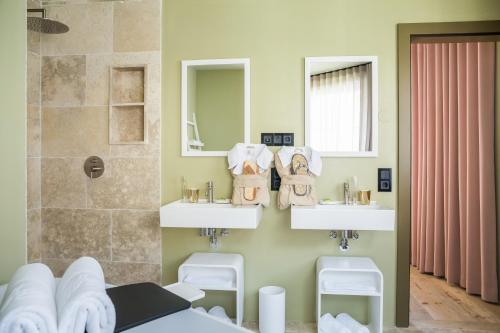 Raffl's Tyrol Hotel - image 2