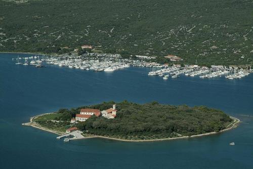 Apartment LILY-close to the beach in วันตาชิชิ