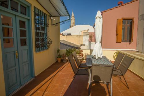 Home With Terrace In Heart Of Old Town Of Chania