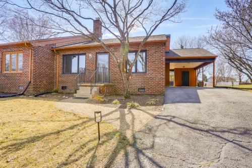 2 Mi to JMU Harrisonburg Home with Gas Grill in 애시비 하이츠