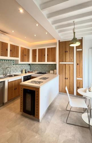 Villa Poseidon: piscine et rooftop à Hammamet