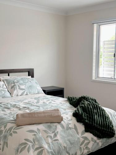 Cityside retreat by QEII & QSAC