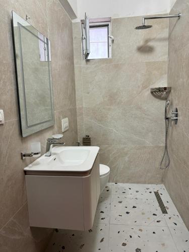 Beachfront Apartment - image 8