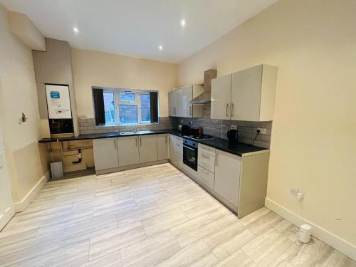 Double Room Near Railway station & Football Ground 88 in Nottingham