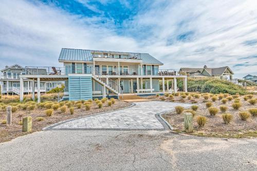 Four-Bedroom Holiday Home