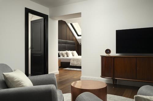 Maison 45 - Luxury Boutique Hotel Room Type - Junior Suite
