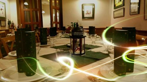 บริการและสิ่งอำนวยความสะดวก, Vadaszkurt Panzio in จอซเซฟ อัตติลา ฃาโกเตเลป