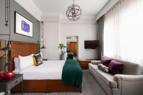 room detail thumbnail 0
