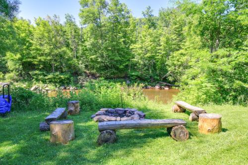 Hunter Home with Fire Pit and Yard On Main Street! - image 11