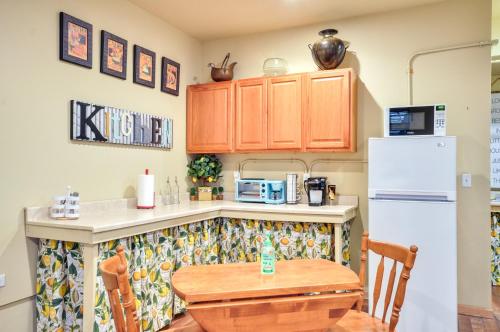 Inviting Studio w/ Patio, 15 Mi to Portland! in Hazel Dell North (WA)