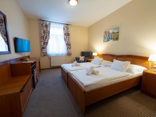 Hotel Cabernet - image 5