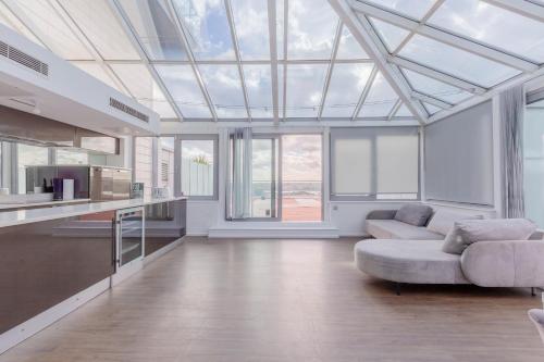 Modern 2-bedroom Waterfront flat with views of the O2, Londýn (fotografie 3)