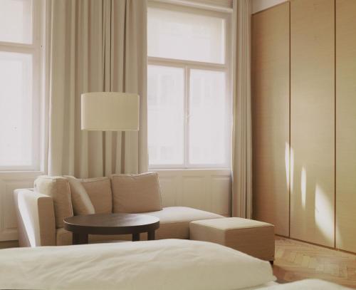 Triple Room L image 3
