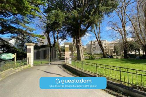 Appartement en résidence avec terrasse et piscine
