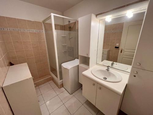 Apartment image 10