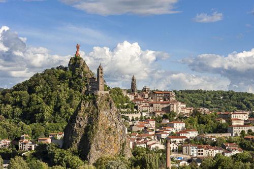 Skats, Gite à la campagne, Les Althéas, 3 étoiles (Gite a la campagne, Les Altheas, 3 etoiles) in Chaspinhac