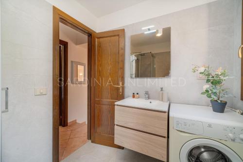 Violetta Nellie Sardinia Unlimited Violetta Nellie Sardinia Unlimited