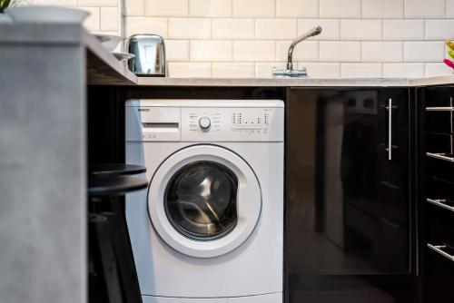 Jude's Place 01, Liverpool (photo 7)