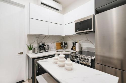 317-1B Modern 1Br UES W D - image 8