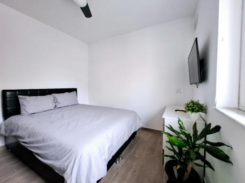 V86 - Agatha - Sliema Apartment near the Sea, Sliema (foto 9)