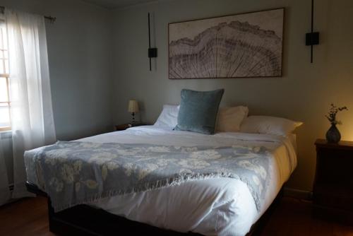 1 queen bed