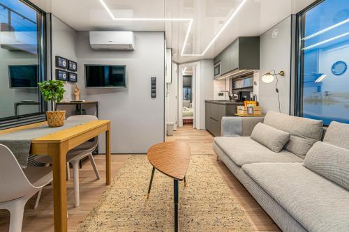 2 bedrooms, 3 beds
