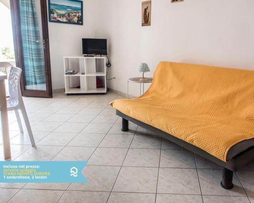 One-Bedroom Apartment image 10