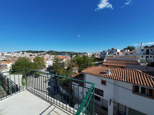 One-Bedroom Apartment image 1