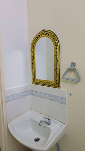 Netasha holiday inn Netasha holiday inn