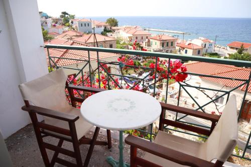 منظر, Atlantis Rooms in Valeontades