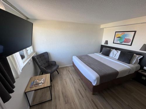 1 queen bed