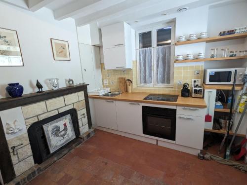 Gîte rénové avec piscine dans le Gâtinais - FR-1-590-564 (Gite renove avec piscine dans le Gatinais - FR-1-590-564) in Ervauville