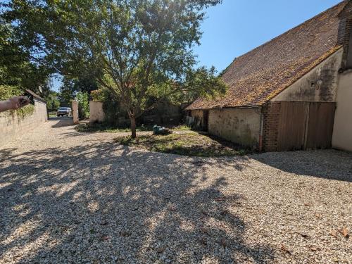 Gîte rénové avec piscine dans le Gâtinais - FR-1-590-564 (Gite renove avec piscine dans le Gatinais - FR-1-590-564) in Ervauville