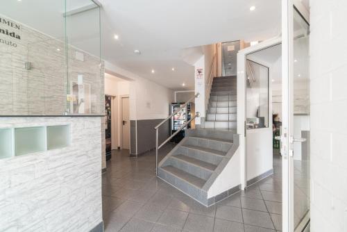 Hotel-Café-Galerie - image 2