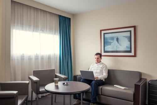 Hotel Mercure Rennes Centre Gare - image 3