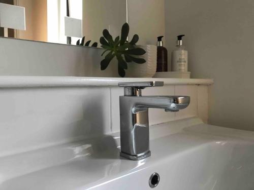 Apartment in Heart of West End- Parking Space- recent refurb- Near University and Kelvingrove Art Gallery, Glasgow (Foto 7)