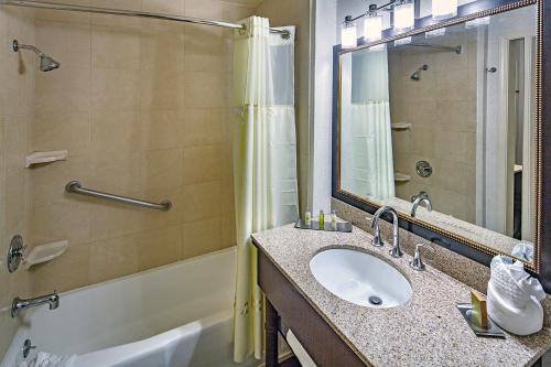 DoubleTree by Hilton Modesto DoubleTree by Hilton Modesto