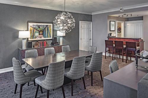 DoubleTree by Hilton Modesto - image 12