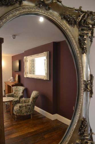 The Nags Head - main image