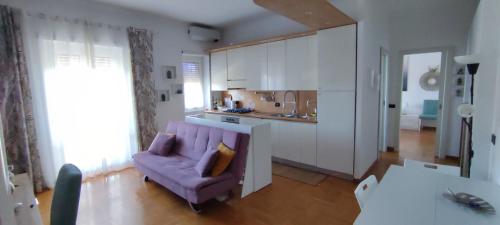 EUR Mostacciano Bilocale vicino IFO, Rome (photo 7)