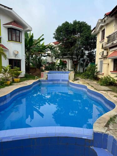 Golden Sun ray beach villa