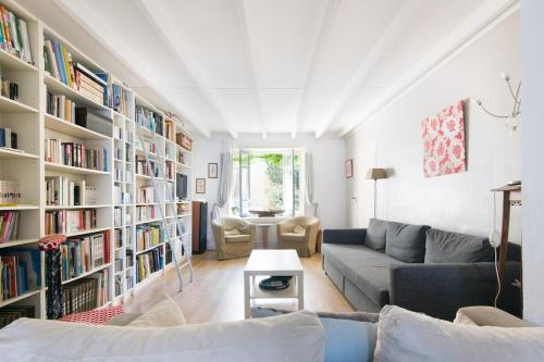 Grande Maison de famille patio, babyfoot, vélos, wifi gîte à louer Marennes