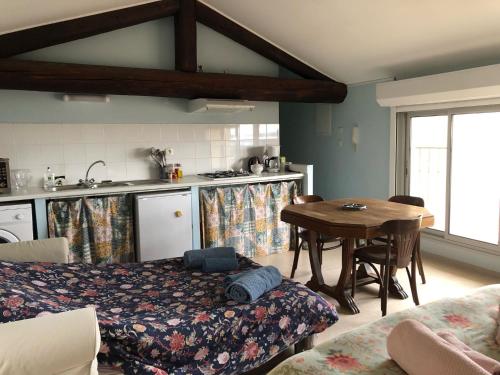 Les jardins du presbytère (Les jardins du presbytere) in Beaumes De Venise