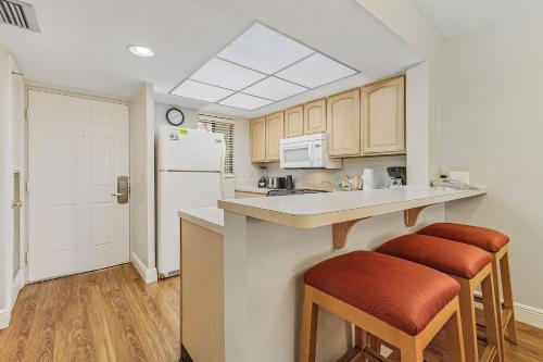 Lehigh Resort Club by Capital Vacations - image 11