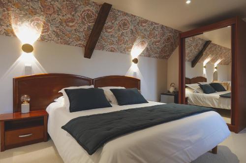 Auberge Du Cheval Blanc - Les Collectionneurs - main image
