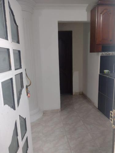 Kitchen, La fantastica Mi Hostal in Petares